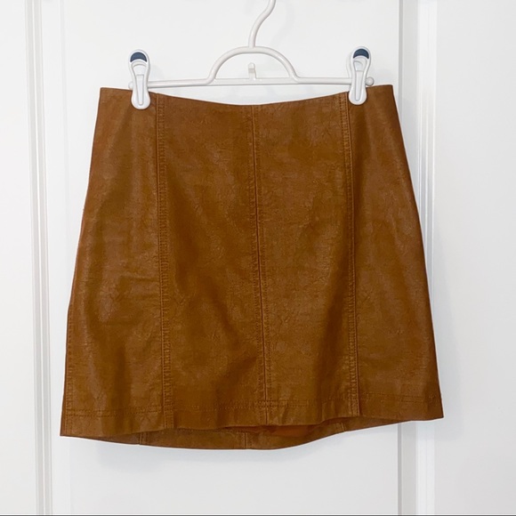 Free People Dresses & Skirts - Free People mini skirt size 6